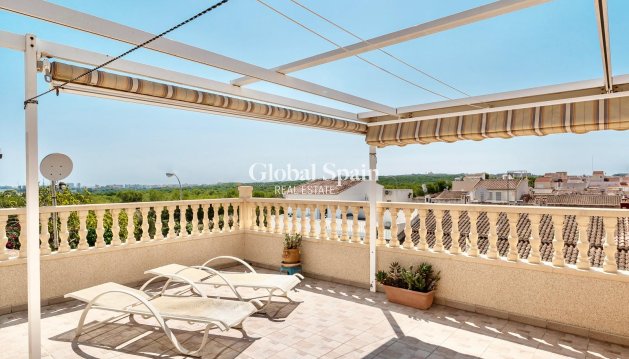 DOM - Odsprzedaż - TORREVIEJA -
                