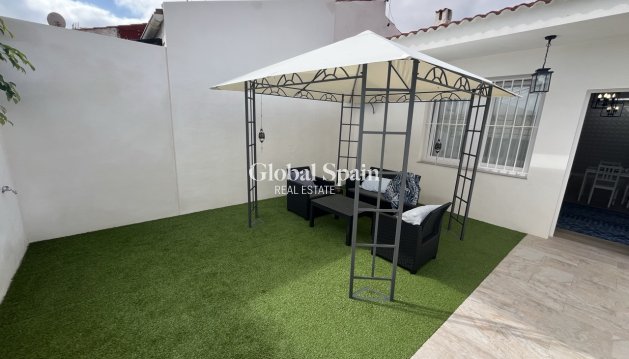 Dorpshuis - Wederverkoop - TORREVIEJA -
                Torreta - Florida