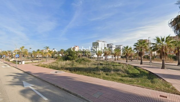 DZIAŁKA GRUNTU - Odsprzedaż - PILES -
                Playa