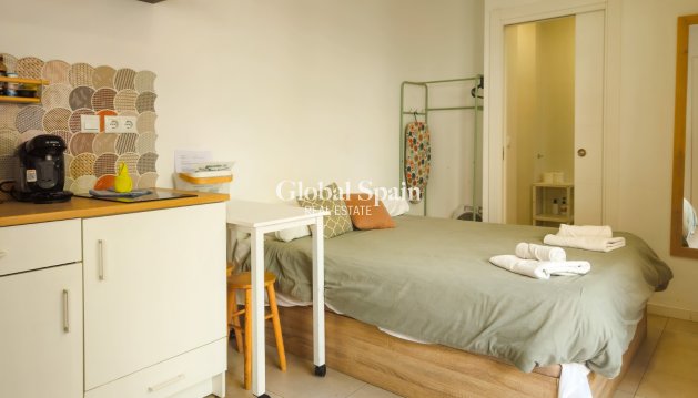 Gebouw - Wederverkoop - ALICANTE -
                Centro