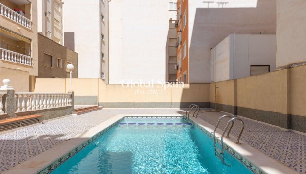 Ground Floor - Resale - TORREVIEJA -
                Estacion de autobuses