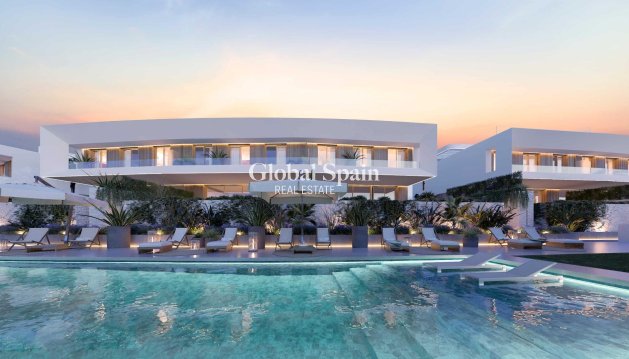 HAUS - Neubau - ESTEPONA -
                El Paraiso Golf