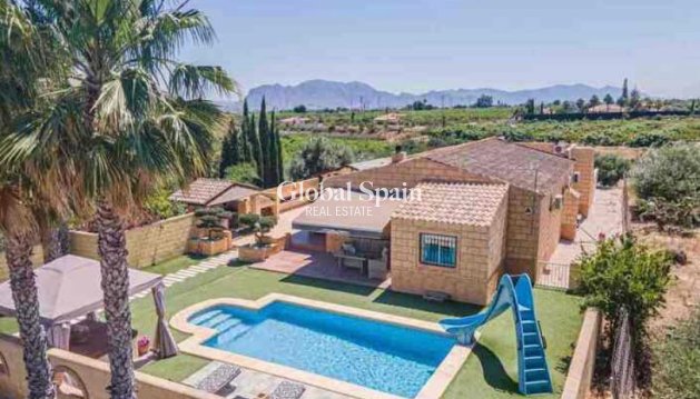 HAUS - Wiederverkauf - ALBATERA -
                Inland