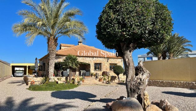 HAUS - Wiederverkauf - FORTUNA -
                Inland