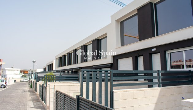 HAUS - Wiederverkauf - GRAN ALACANT -
                GRAN ALACANT