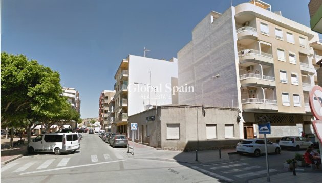 HAUS - Wiederverkauf - GUARDAMAR DEL SEGURA -
                Costa Blanca