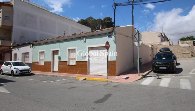 HAUS - Wiederverkauf - GUARDAMAR DEL SEGURA -
                GUARDAMAR DEL SEGURA