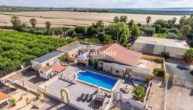 HAUS - Wiederverkauf - LOS MONTESINOS -
                Costa Blanca