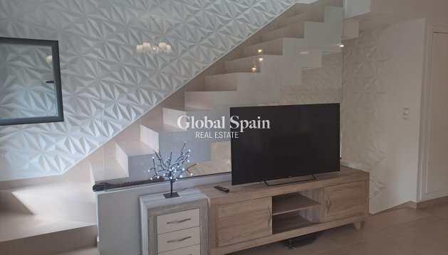 HAUS - Wiederverkauf - ORIHUELA COSTA -
                Costa Blanca