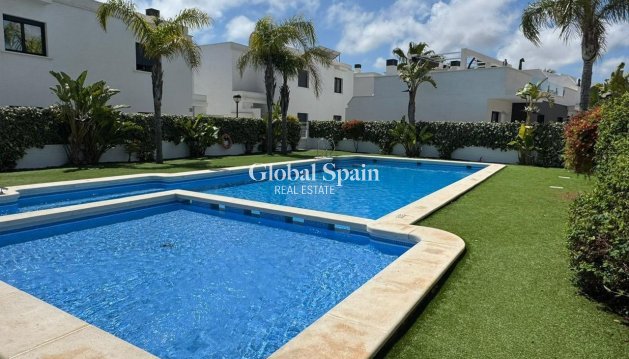 HAUS - Wiederverkauf - ORIHUELA COSTA -
                Costa Blanca