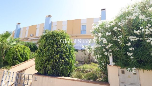 HAUS - Wiederverkauf - ORIHUELA COSTA -
                Costa Blanca