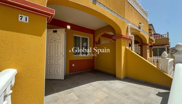 HAUS - Wiederverkauf - ORIHUELA COSTA -
                La Regia