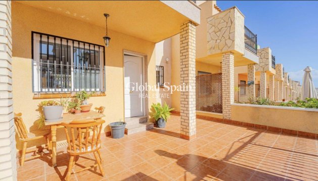 HAUS - Wiederverkauf - ORIHUELA COSTA -
                Los Altos