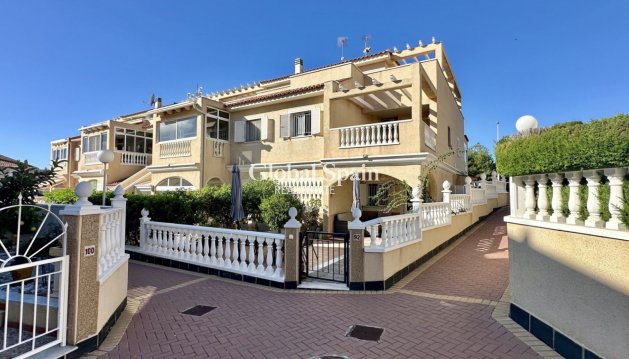 HAUS - Wiederverkauf - ORIHUELA COSTA -
                Playa Flamenca