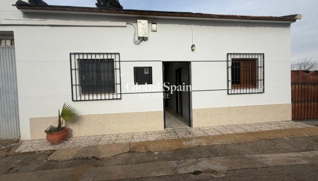 HAUS - Wiederverkauf - ORIHUELA -
                San Bartolomé