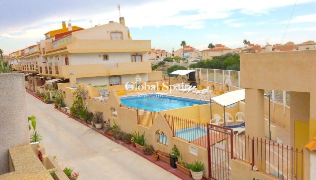 HAUS - Wiederverkauf - PLAYA FLAMENCA -
                Costa Blanca