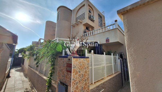 HAUS - Wiederverkauf - TORREVIEJA -
                Carrefour