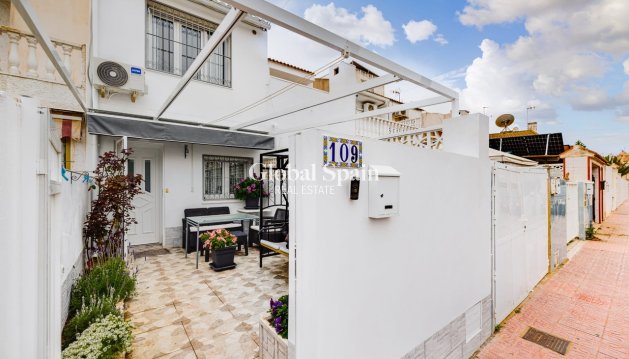 HAUS - Wiederverkauf - TORREVIEJA -
                Costa Blanca