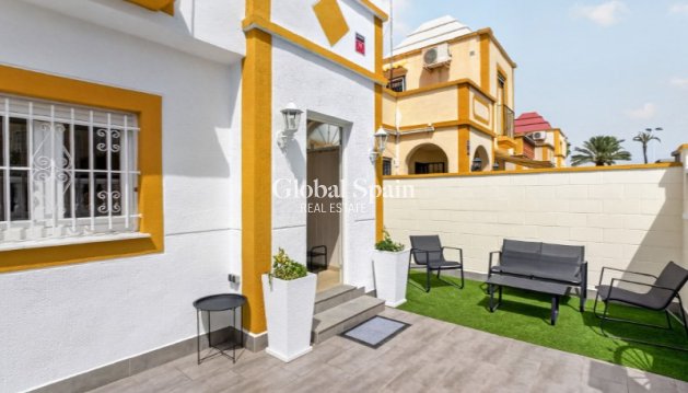 HAUS - Wiederverkauf - TORREVIEJA -
                Costa Blanca