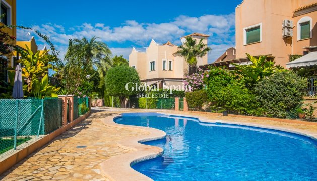 HAUS - Wiederverkauf - TORREVIEJA -
                LOS BALCONES - LOS ALTOS
