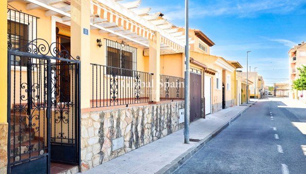 Herenhuis - Revente - Pinoso -
                Pinoso