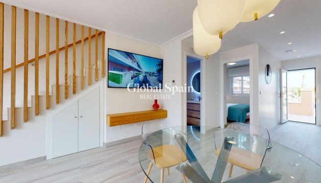 HOUSE - New Build - PILAR DE LA HORADADA -
                Lo Monte