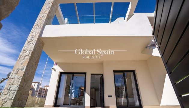 House - New Build - PILAR DE LA HORADADA -
                pueblo