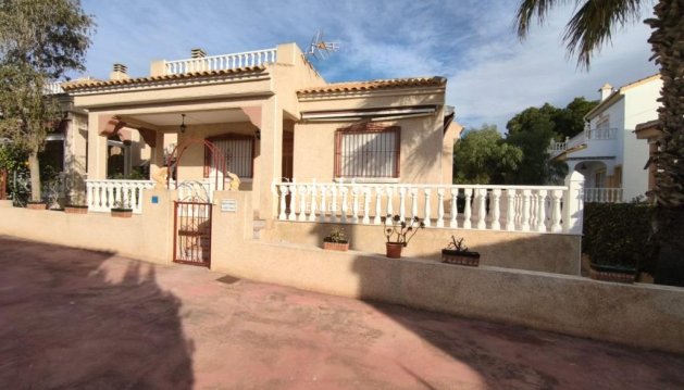 House - Resale -
                ALGORFA - KP2794