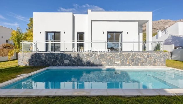 House - Resale - ALTEA -
                ALTEA