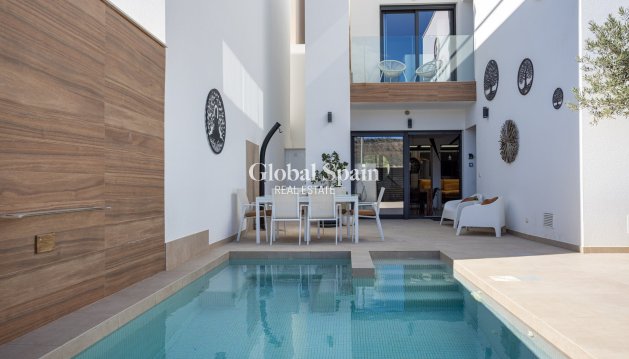 HOUSE - Resale - BENIJÓFAR -
                Costa Blanca