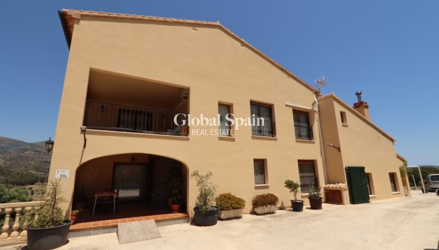 HOUSE - Resale - BENISSA -
                Costa Blanca