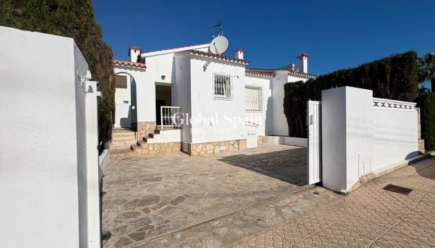 HOUSE - Resale - DENIA -
                Les Marines - Las Marinas