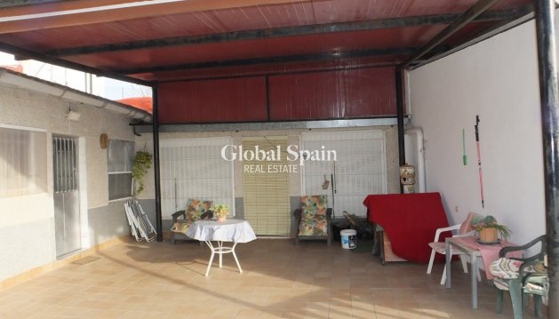 HOUSE - Resale - ENCEBRAS -
                Inland