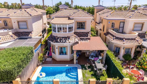 HOUSE - Resale - GUARDAMAR DEL SEGURA -
                El Raso