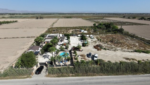 HOUSE - Resale - LA MARINA -
                Elche / Elx