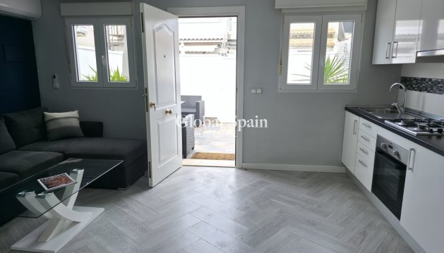 HOUSE - Resale - La Torreta -
                Torrevieja