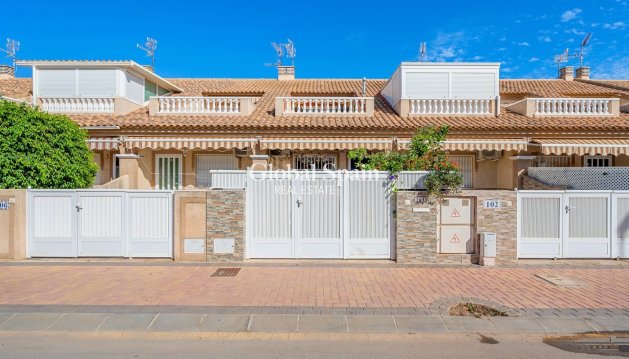 House - Resale - LOS ALCÁZARES -
                LOS ALCÁZARES