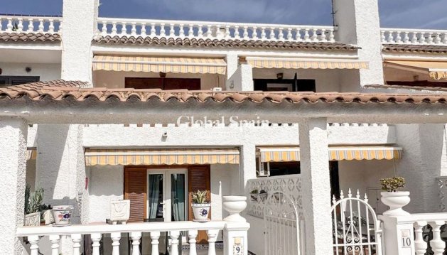 HOUSE - Resale - Los Altos Punta Prima -
                Los Altos Punta Prima