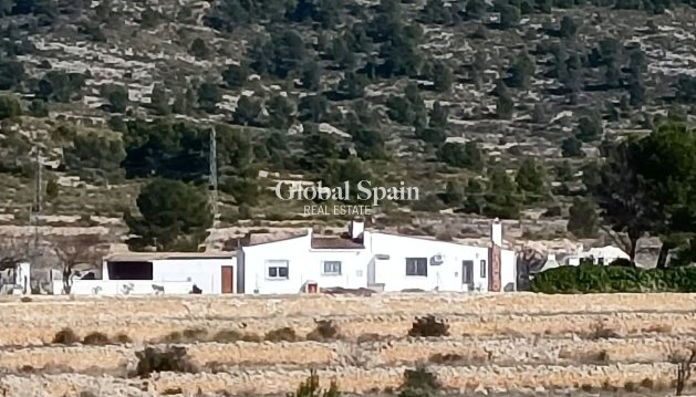 HOUSE - Resale - MONÓVAR -
                Inland