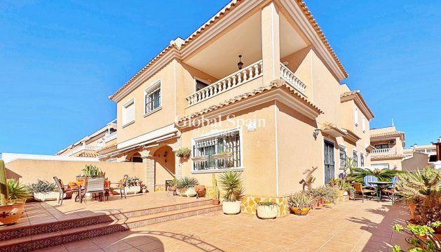 HOUSE - Resale - ORIHUELA COSTA -
                Costa Blanca