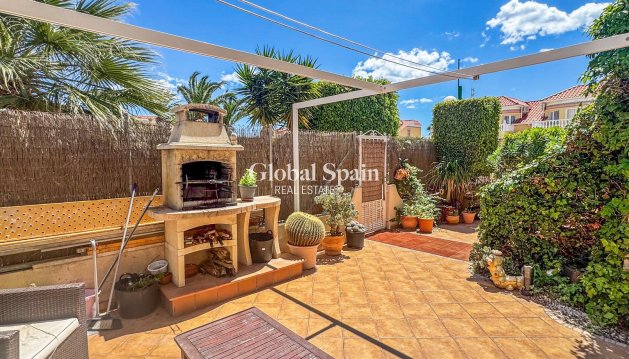 HOUSE - Resale - ORIHUELA COSTA -
                Costa Blanca