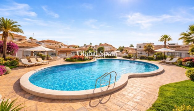 HOUSE - Resale - ORIHUELA COSTA -
                Inland