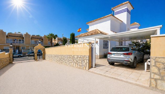 HOUSE - Resale - ORIHUELA COSTA -
                Las Filipinas