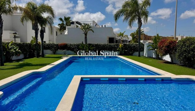 HOUSE - Resale - ORIHUELA COSTA -
                Lomas de Cabo Roig