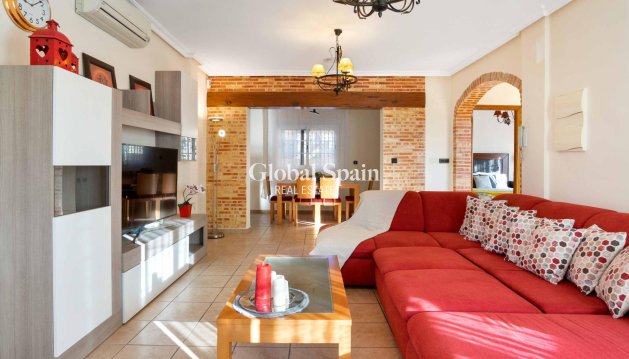 HOUSE - Resale - ORIHUELA COSTA -
                Los Almendros-la Florida