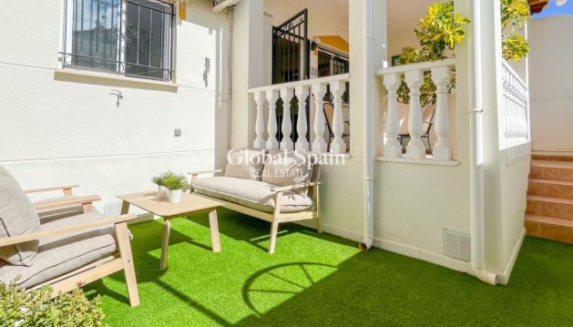 HOUSE - Resale - ORIHUELA COSTA -
                Los Altos *
