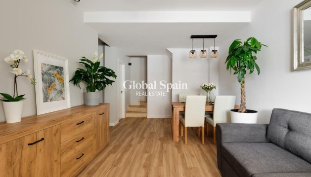 HOUSE - Resale - ORIHUELA COSTA -
                LOS BALCONES - LOS ALTOS