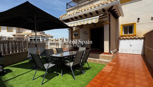 House - Resale - ORIHUELA COSTA -
                VILLAMARTÍN