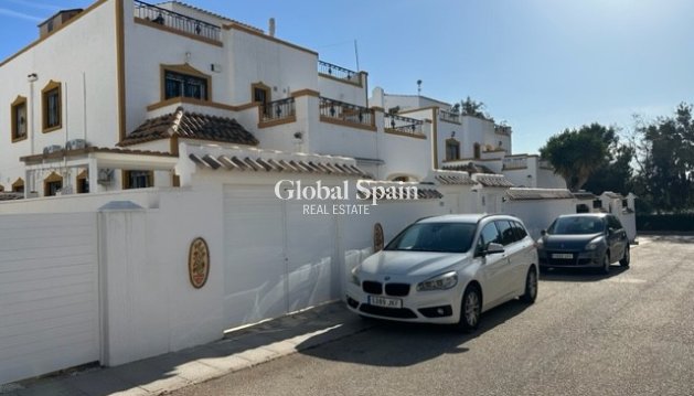 HOUSE - Resale - ORIHUELA -
                Inland