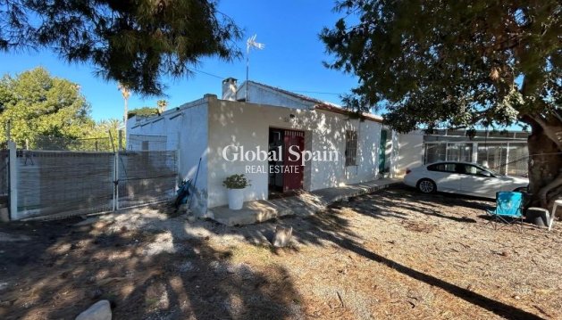 HOUSE - Resale - ORIHUELA -
                Inland